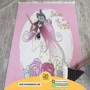 فرشینه با رویه مخمل و زیره نمد 1000 گرم ترمزدار طرح کودک دخترانه کد RH 1138