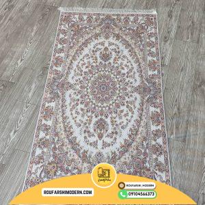 فرشینه نمدی رویه مخمل با نمد 1000 گرم، ترکیبی از زیبایی و دوام برای دکوراسیون منزل شما است. این فرشینه با رویه‌ای لطیف و نمدی مقاوم، انتخابی ایده‌آل برای ایجاد فضایی گرم و شیک است. ضد آلرژی و مناسب برای هر محیط داخلی.