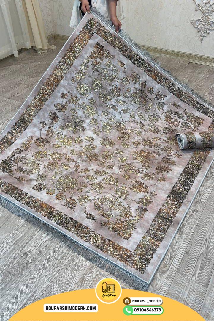 فرشینه نمدی رویه مخمل با نمد 1000 گرم، ترکیبی از زیبایی و دوام برای دکوراسیون منزل شما است. این فرشینه با رویهای لطیف و نمدی مقاوم، انتخابی ایدهآل برای ایجاد فضایی گرم و شیک است. ضد آلرژی و مناسب برای هر محیط داخلی.